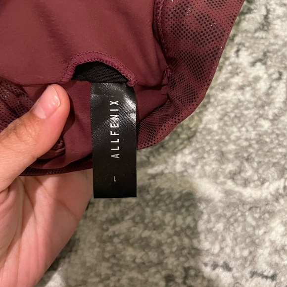 All Fenix Leopard Sports Bra in burgundy - Picture 3 of 4